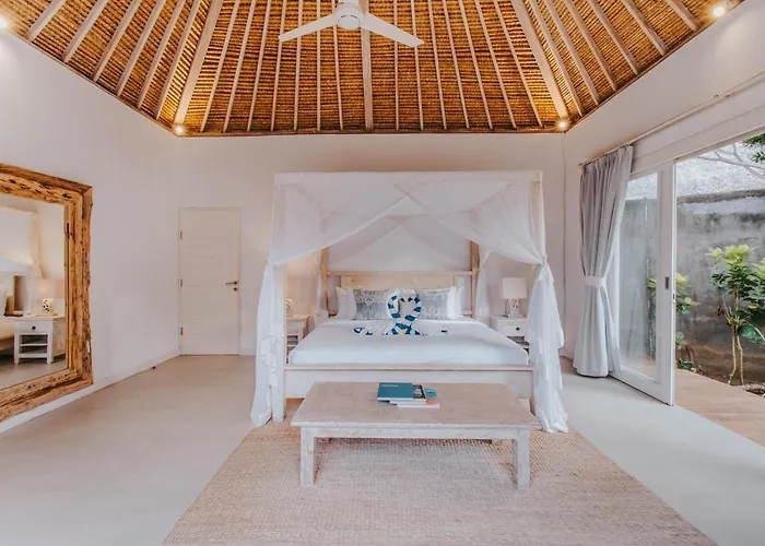 Escape Villa *